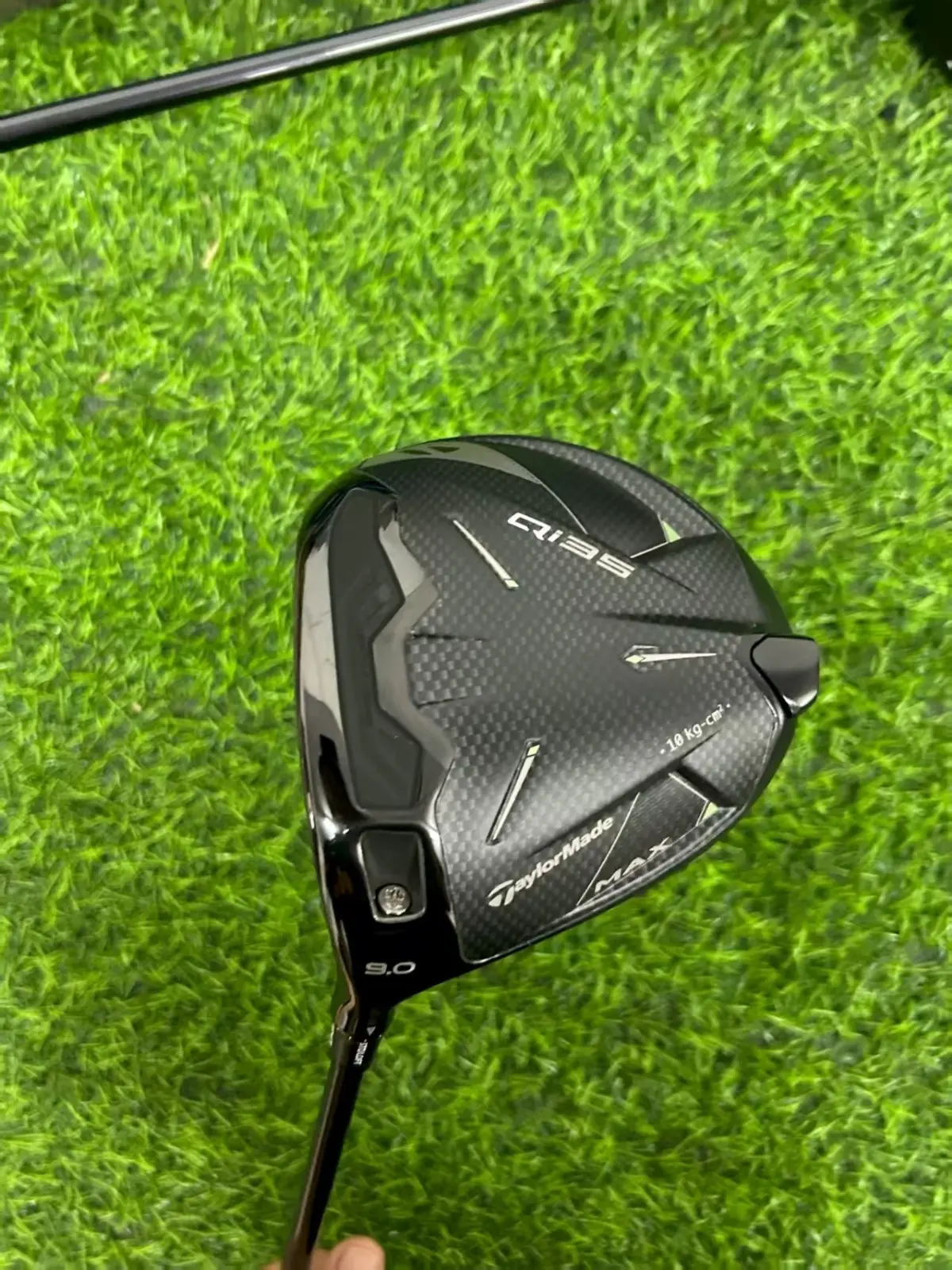 Taylormade QI35 Left-hand Driver - Image 6