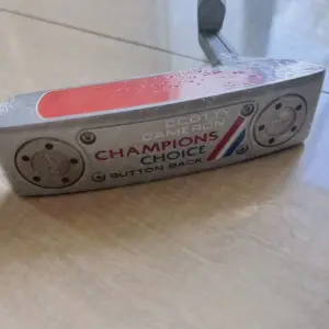 55 Scotty Cameron Putter