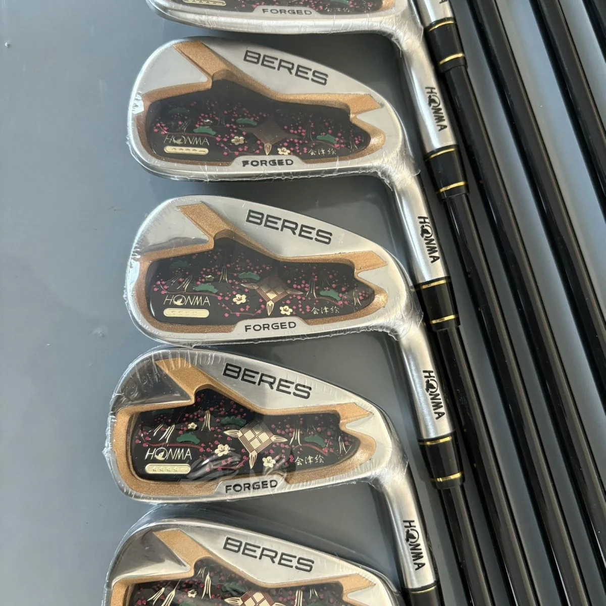 Honma-08 4-star Irons - Image 3