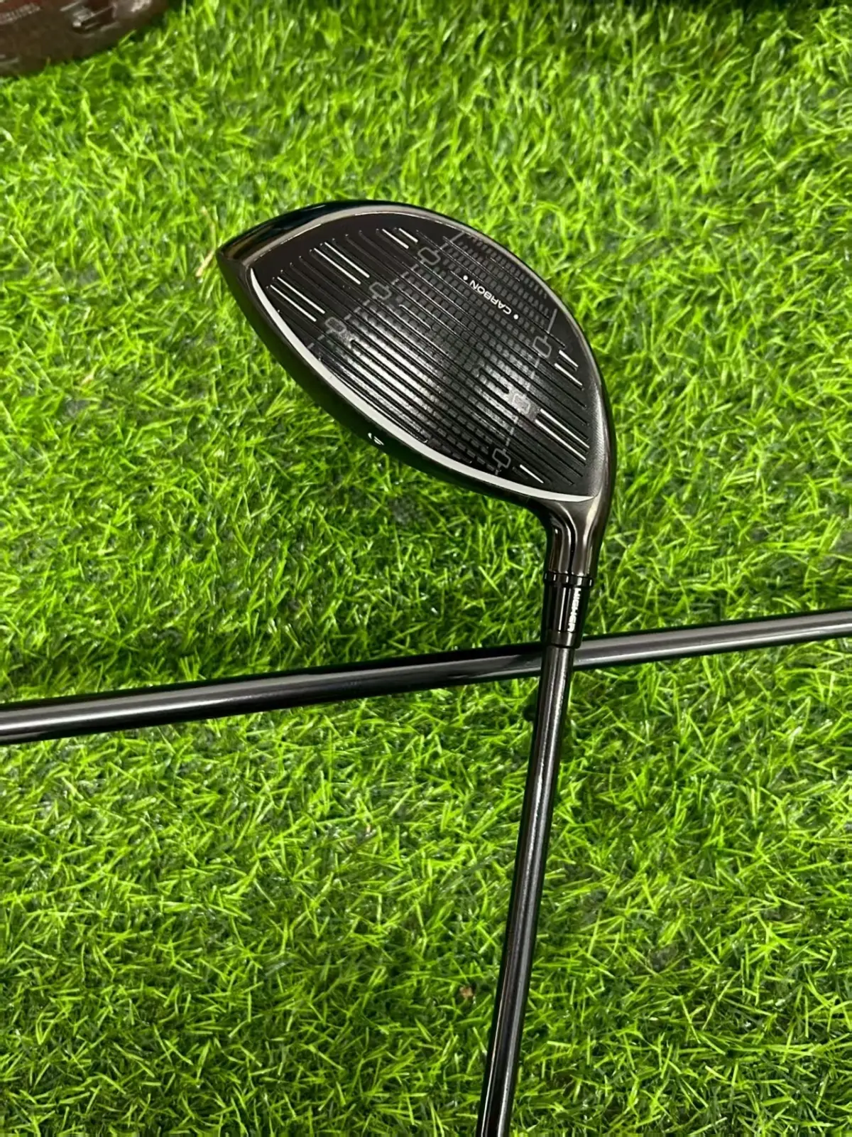 Taylormade QI35 Left-hand Driver - Image 3