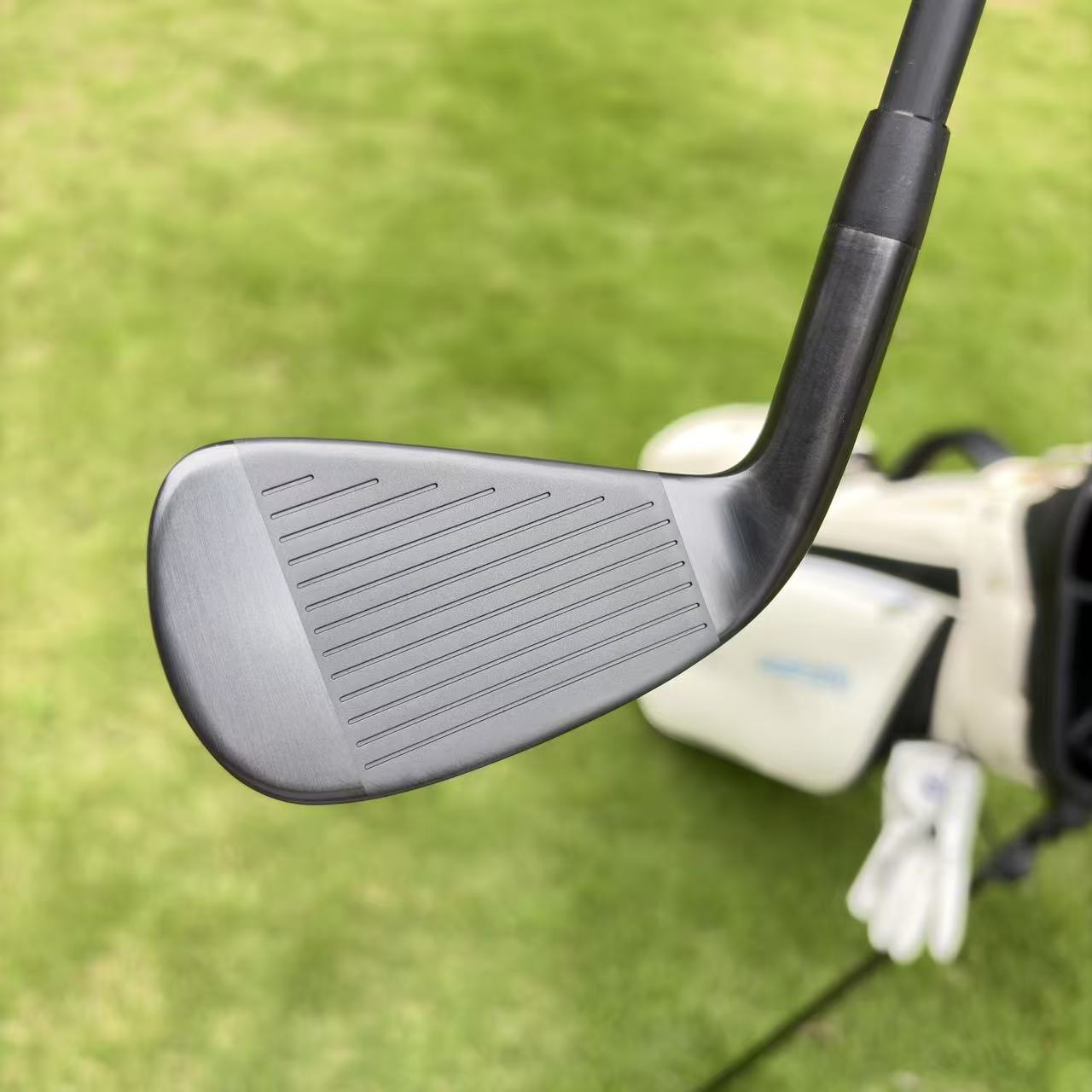 Taylormade P790-2025 Black irons - Image 4