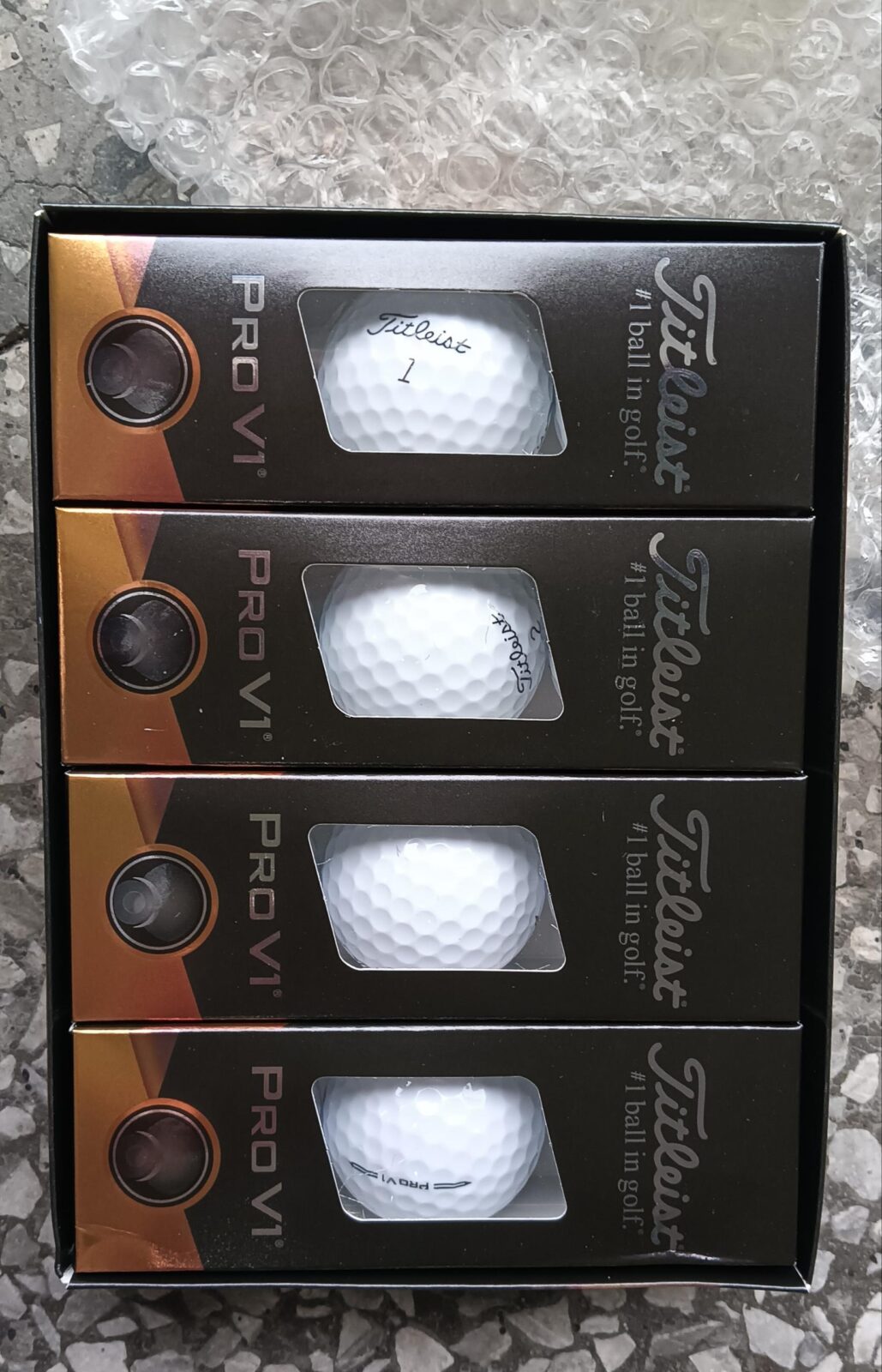 Titleist Golf Ball Pro V1 - Image 4