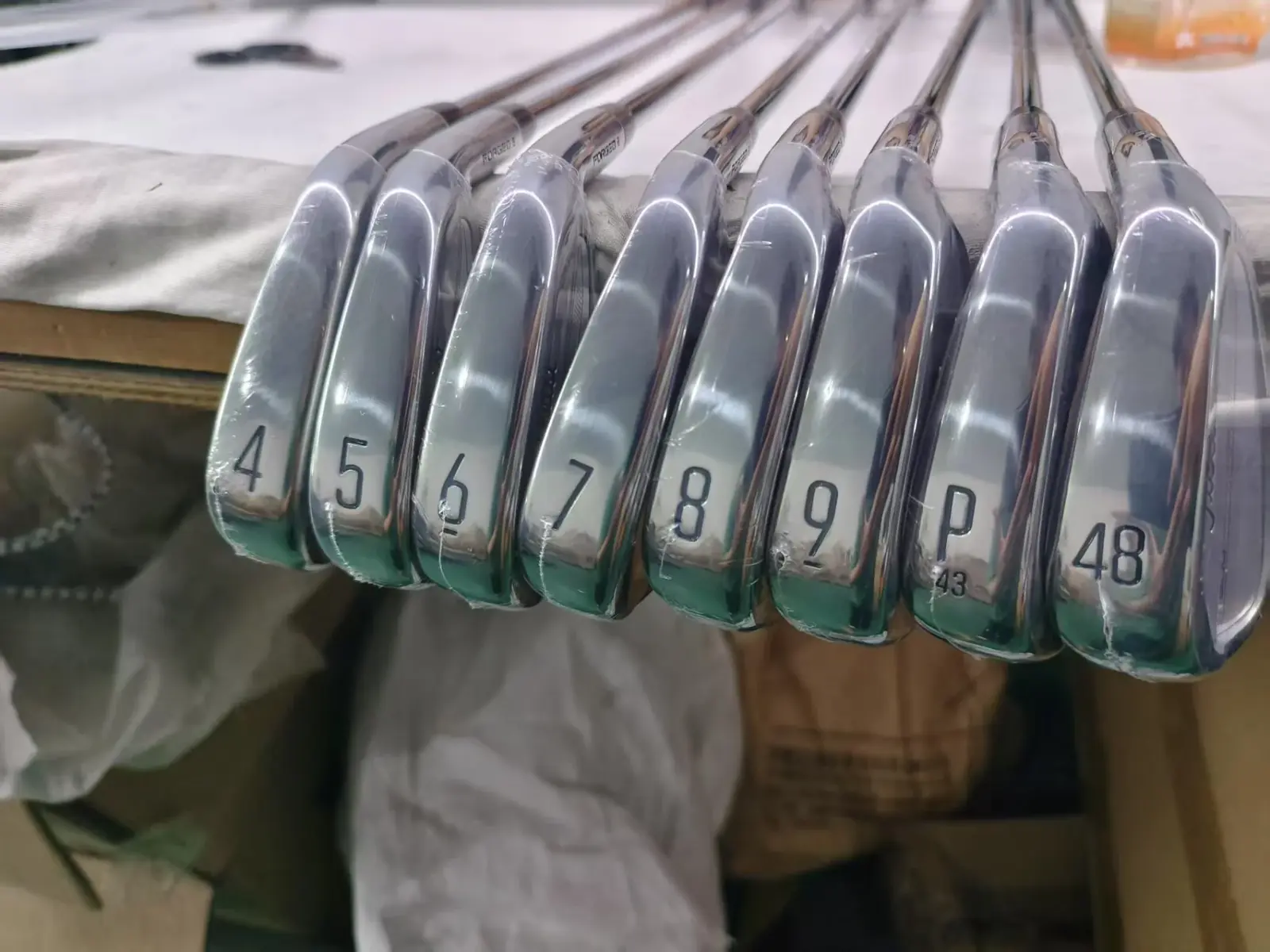 Titleist T200 lrons New - Image 4