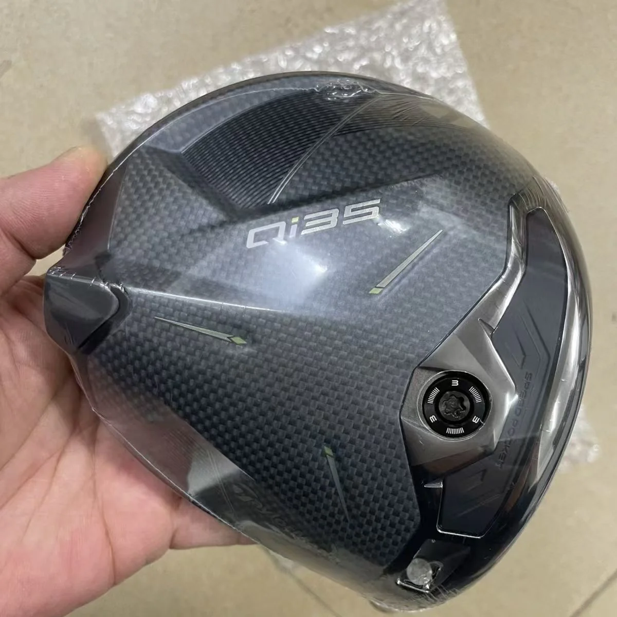 Taylormade Qi35 Driver