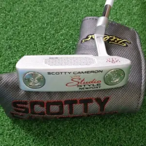 52 Scotty Cameron Putter