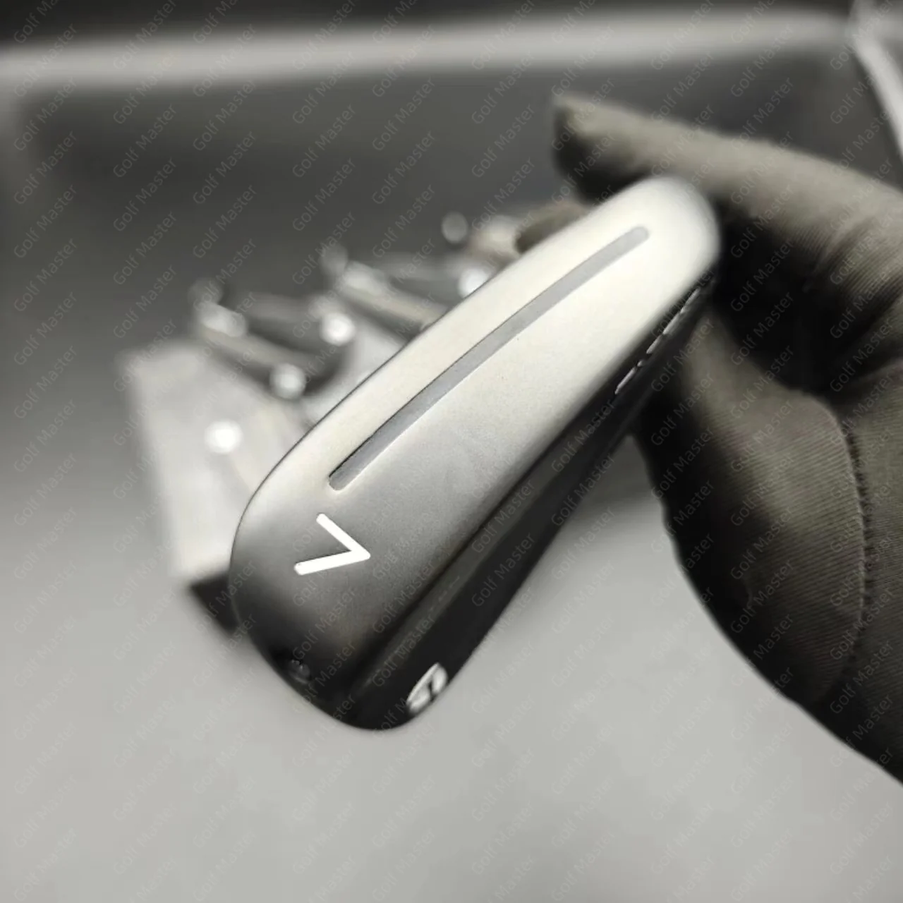 Taylormade P790-black irons(The fourth generation) - Image 5