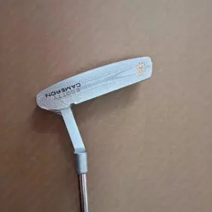 29 Scotty Cameron Putter