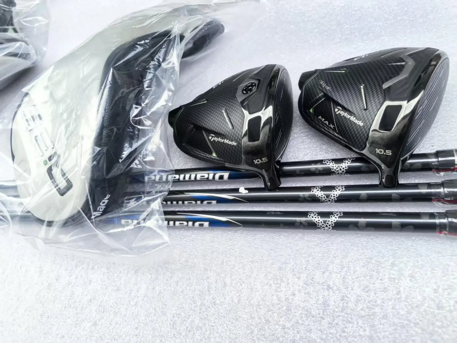 Taylormade Qi35 Driver - Image 2
