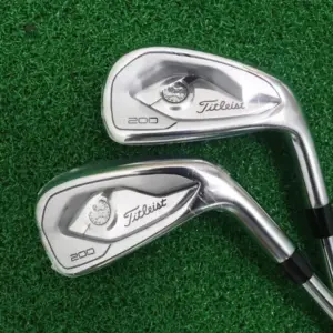 Titleist T200 lrons