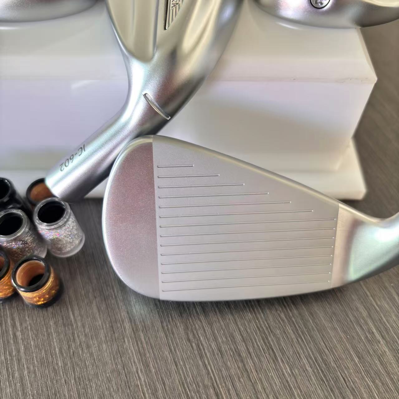 IC-602 irons - Image 2