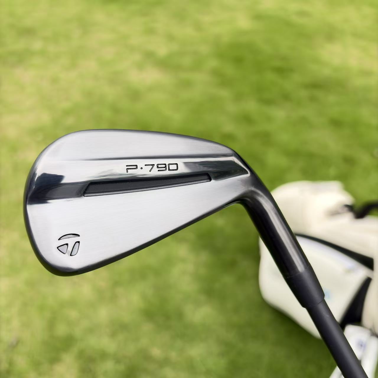 Taylormade P790-2025 Black irons - Image 2